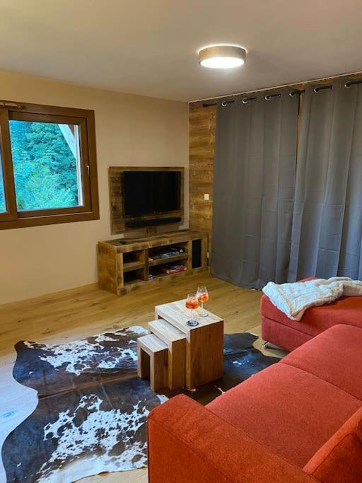 Gorgeous 2 Bedroom, 2 Full Bath, Ski In Apartment! Winner Of 2025 And 2024 Traveller Award! Morzine Buitenkant foto